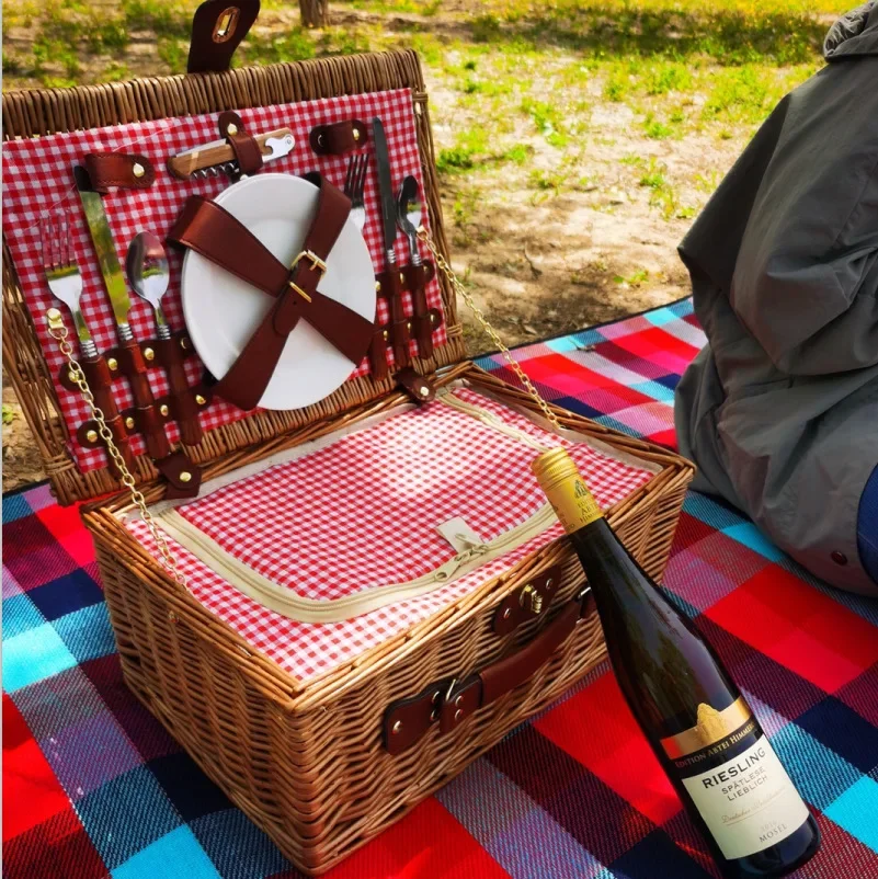 Kosz piknikowy na rodzinny wyp – Outdoor Camping Storage Box recenzja i cena