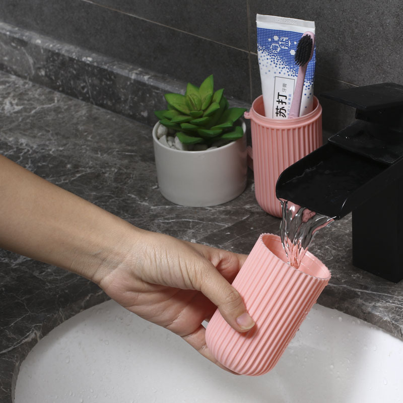 Pojemnik na szczoteczkę do zęb – Outdoor Camping Storage Box recenzja i cena